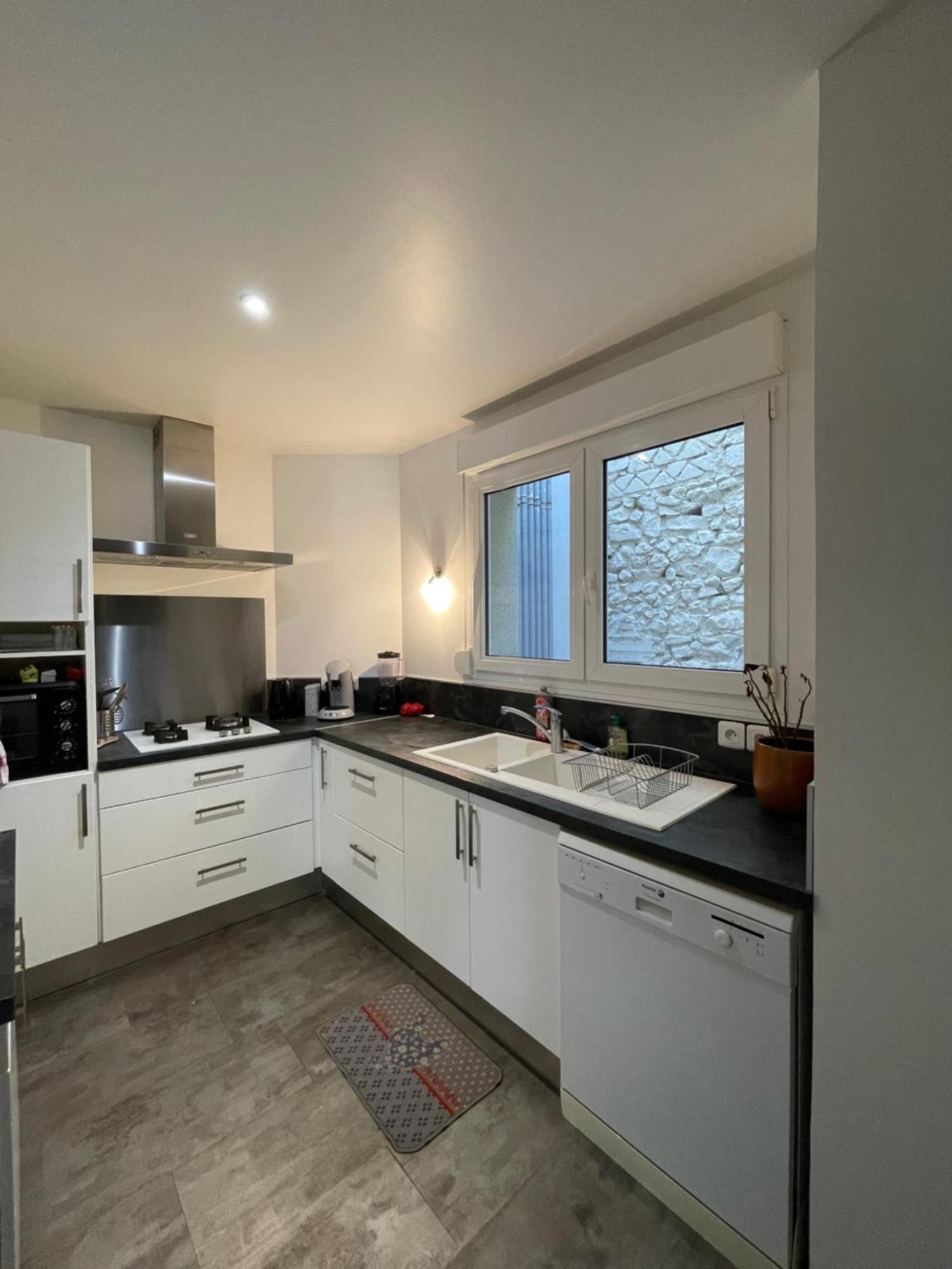 Appartement En Centre Ville 70M2 Reims Exterior photo
